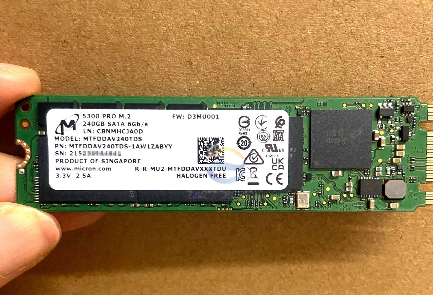 Micron 5300 PRO MTFDDAV240TDS 240GB M.2 6Gbs 1AW1ZABYY SATA Solid State Drive