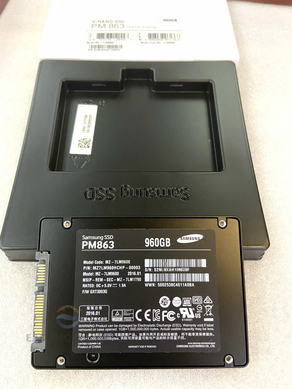 Samsung PM863 960GB ProSeries SSD 2.5" SATA Solid State Drive MZ-7LM9600 03D6WK