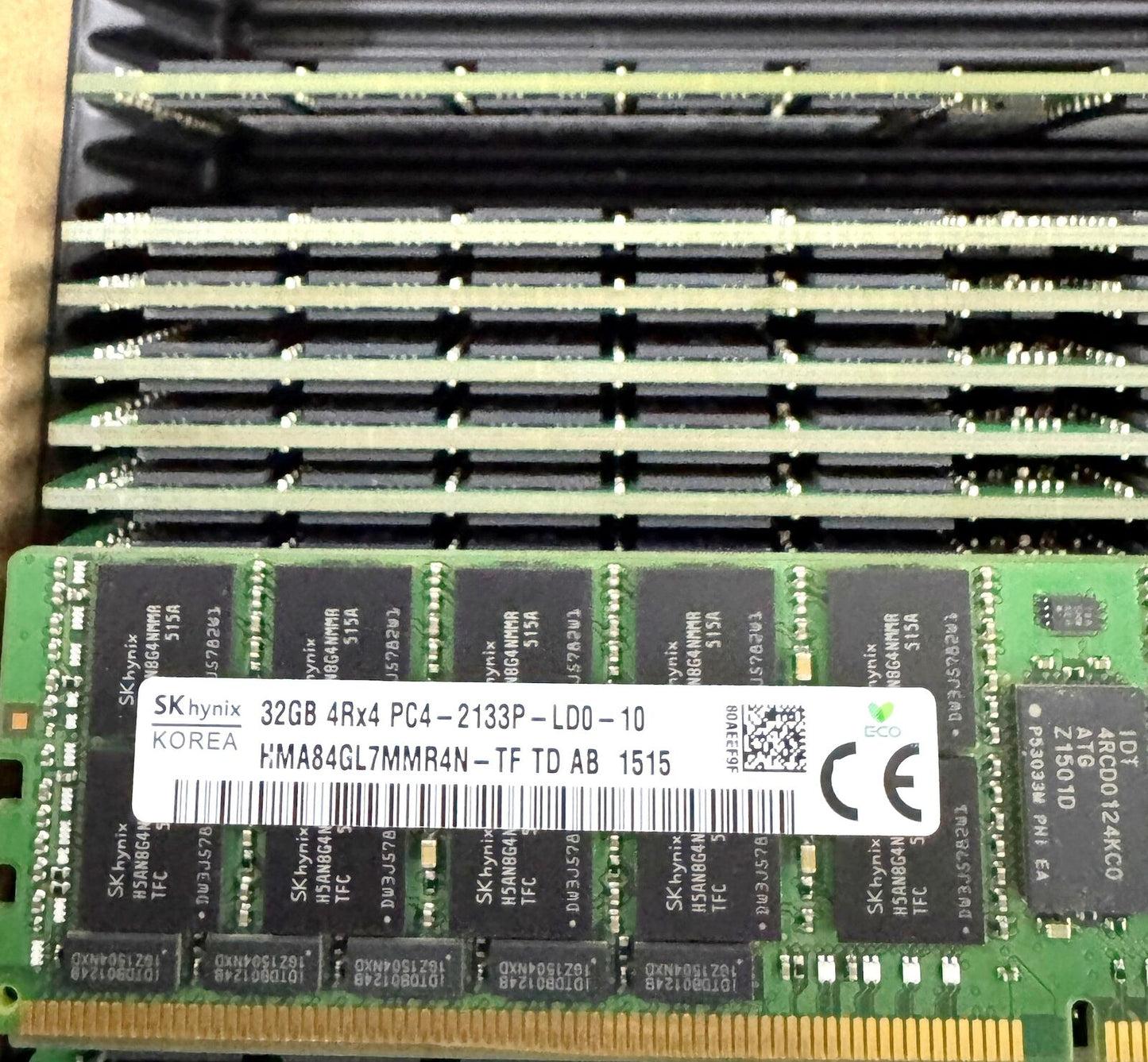 Skhynix HMA84GL7MMR4N-TF 32GB 4RX4 PC4-2133P ECC LRDIMM Server Memory
