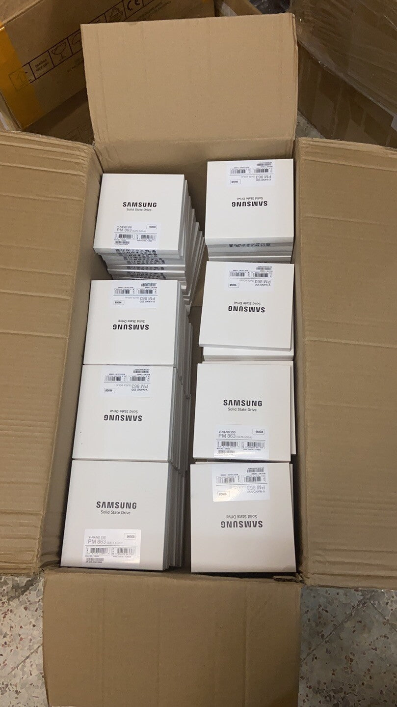 Samsung PM863 960GB ProSeries SSD 2.5" SATA Solid State Drive MZ-7LM9600 03D6WK