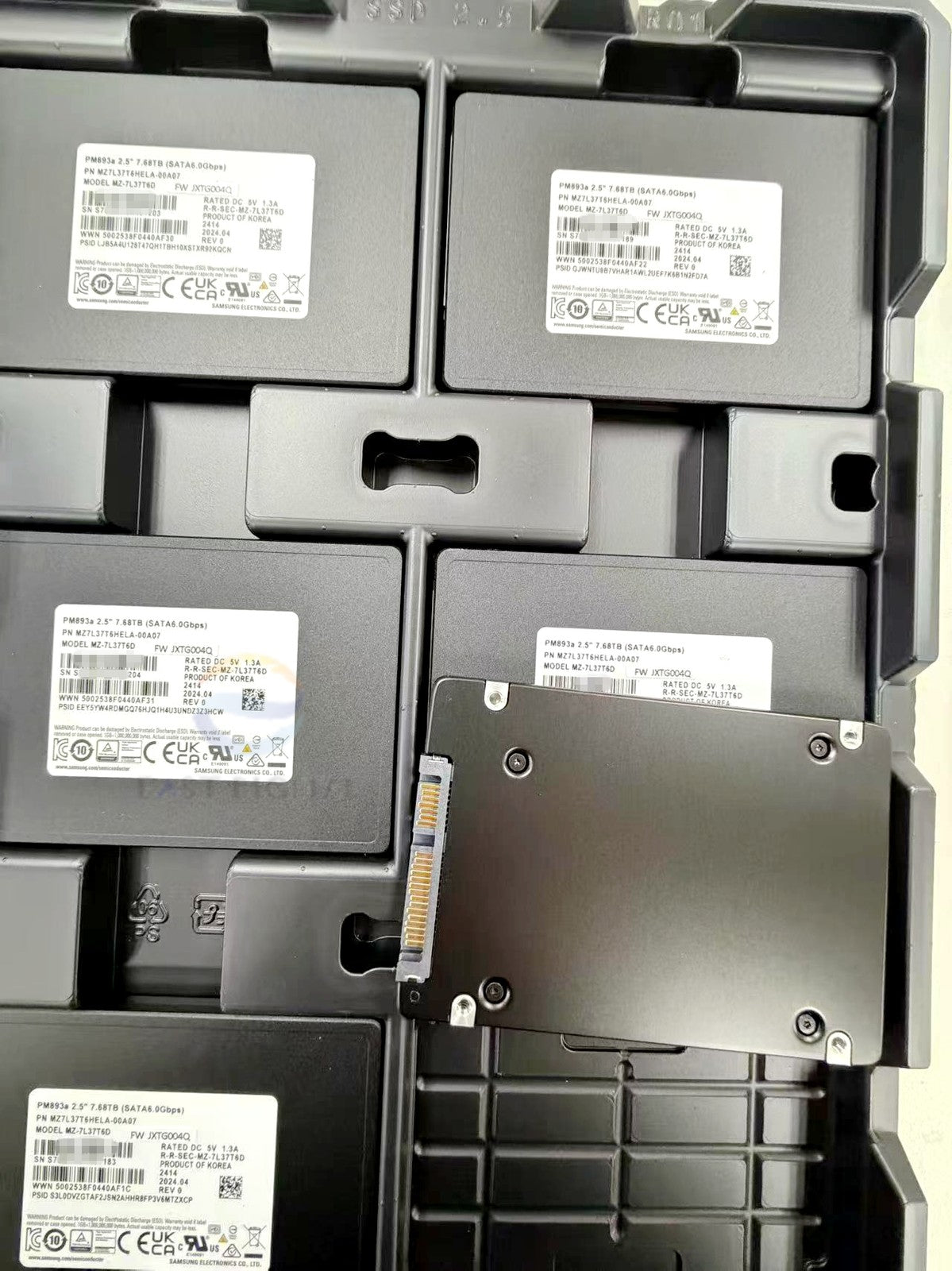 MZ-7L37T6D Samsung PM893a 2.5'' 7.68TB SSD SATA 6.0Gbps MZ7L37T6HELA-00A07 New