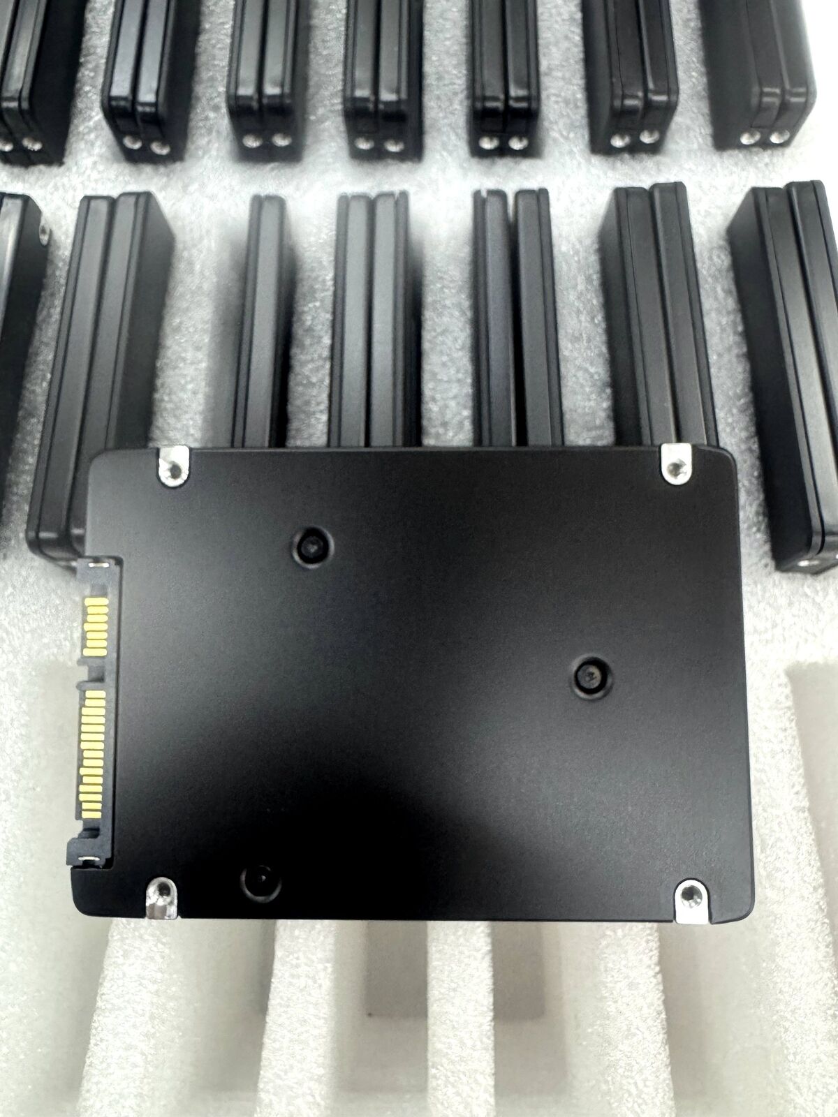 SAMSUNG PM883 2.5'' 1.92TB SSD MZ-7LH1T90 SATA 6.0Gbps MZ7LH1T9HMLT-00005