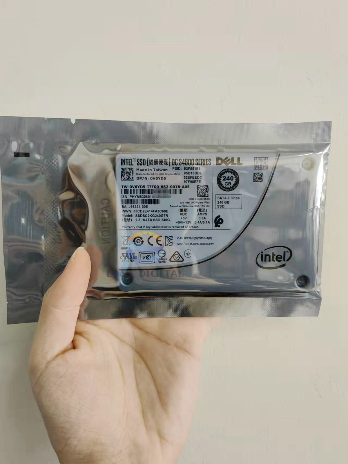 Dell 0V6YD5 Intel DC S4600 240GB SSDSC2KG240G7R SATA 2.5" 6G Solid State Drive