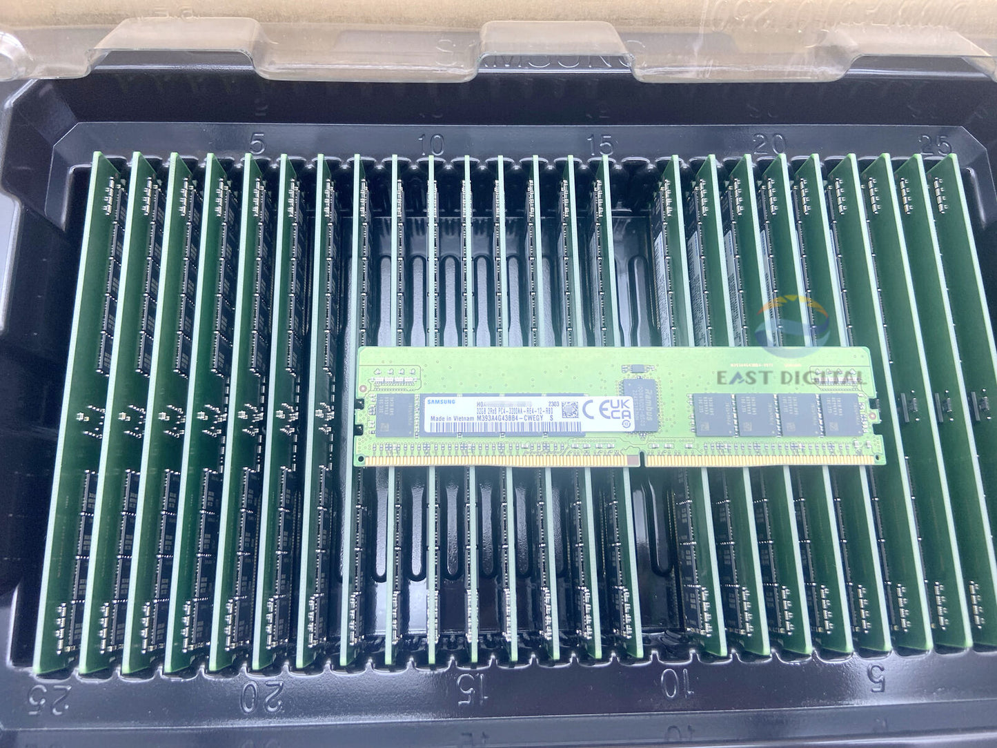 M393A4G43BB4-CWE Samsung 2Rx8 32GB PC4-3200AA DDR4 ECC Server Memory New