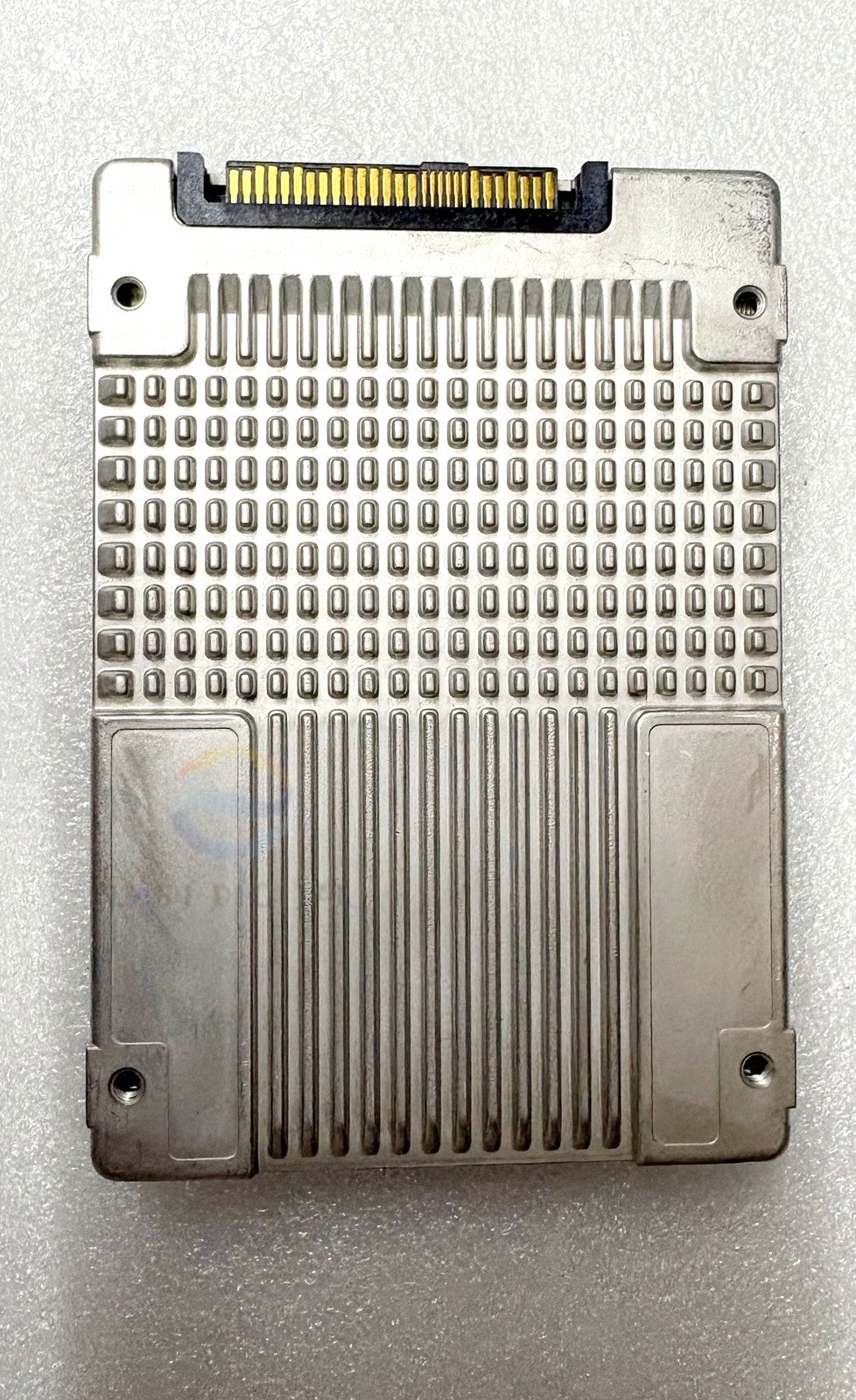 Intel SSDPE2KE032T7T Dell MCV6J P4600 3.2TB 2.5" U.2 PCIe 3.0 x4 NVMe SSD