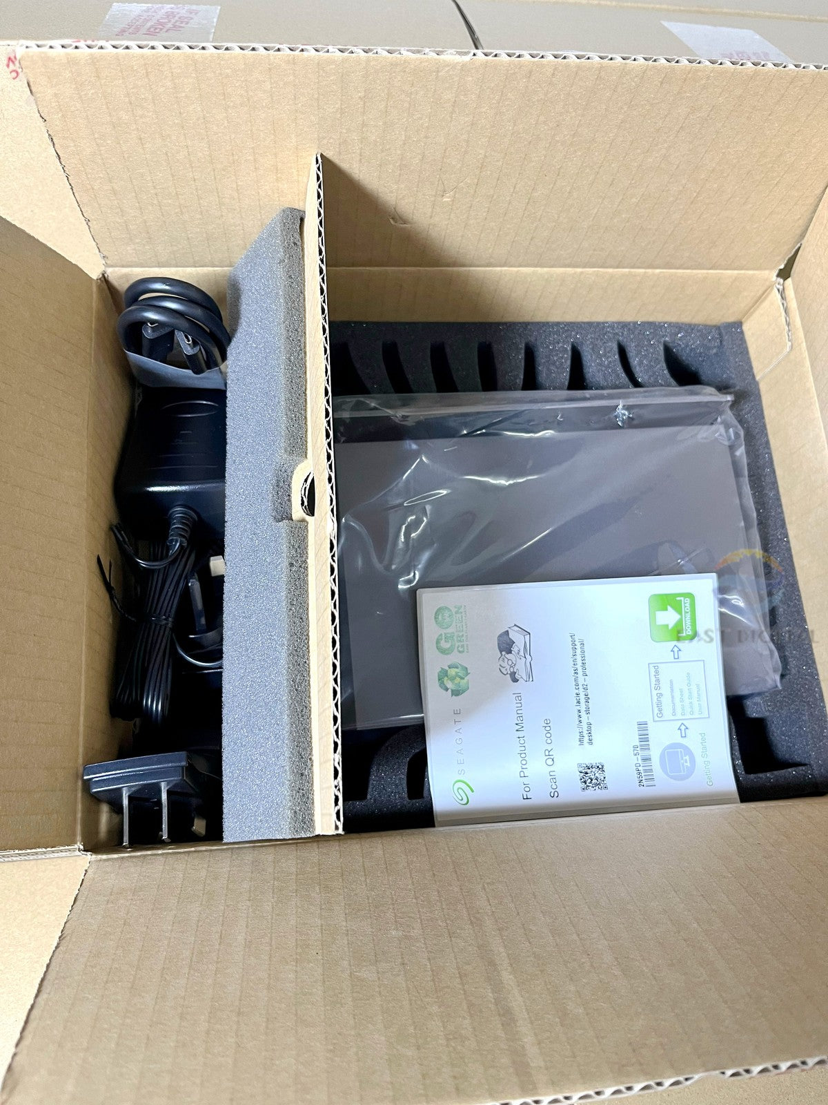 Seagate STHA16000800 16TB 3.5'' D2 Professional USB 3.1 Desktop External HDD