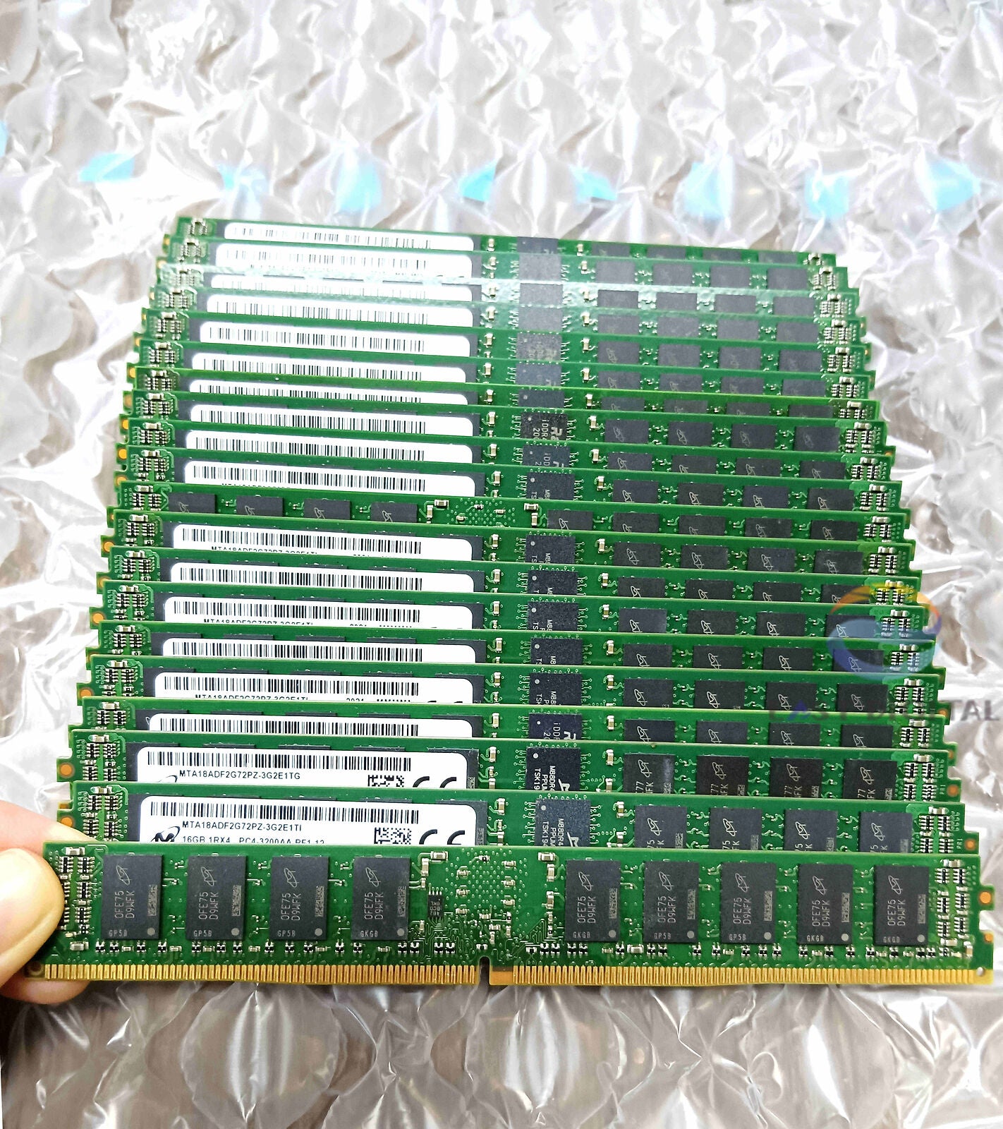 MTA18ADF2G72PZ-3G2E Micron 16GB DDR4 1RX4 PC4-3200AA -RF1-12 ECC Server Memory
