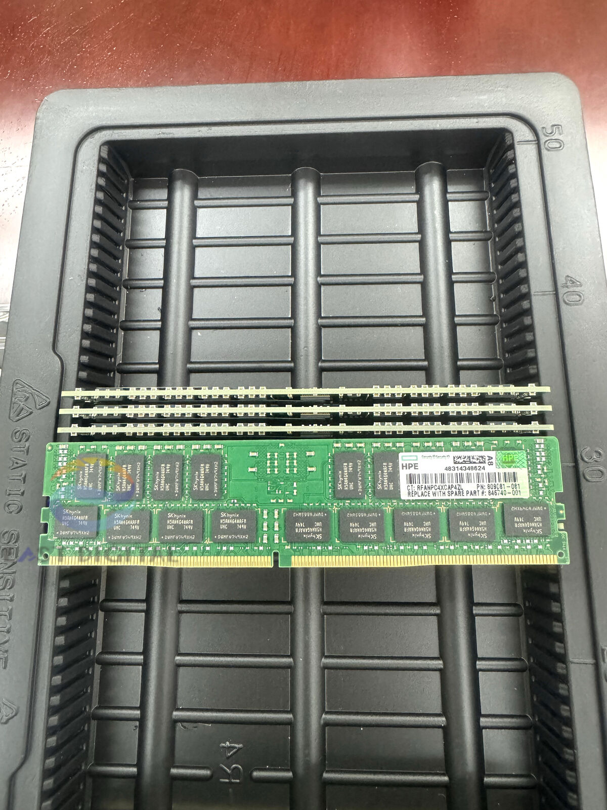 HMA42GR7AFR4N-UH Skhynix 16GB 2Rx4 PC4-2400T HPE 809081-081 ECC Server Memory