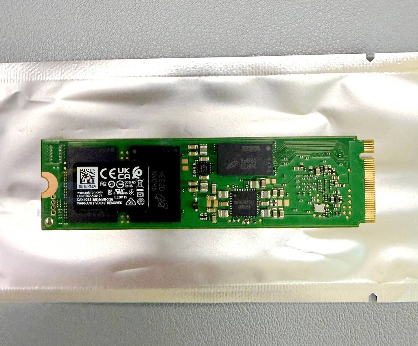 Micron 7450 PRO MTFDKBA960TFR 960GB M.2 2280 NVMe PCIe4.0 1BC1ZABYY SSD E2MU200