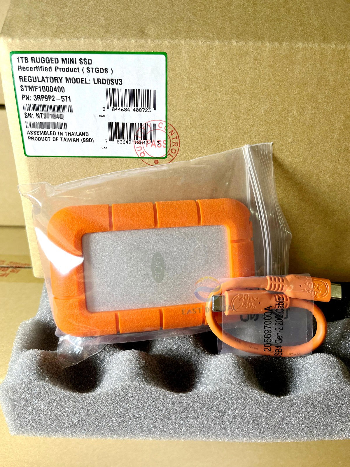 Lacie Seagate STMF1000400 Rugged Mini 1TB USB 3.0 Type-C Portable External SSD