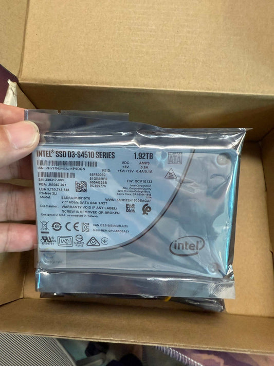 Intel SSDSC2KB019T801 D3-S4510 Series 1.92TB 2.5 6Gb/s SATA SSD 3D2 TLC 7mm