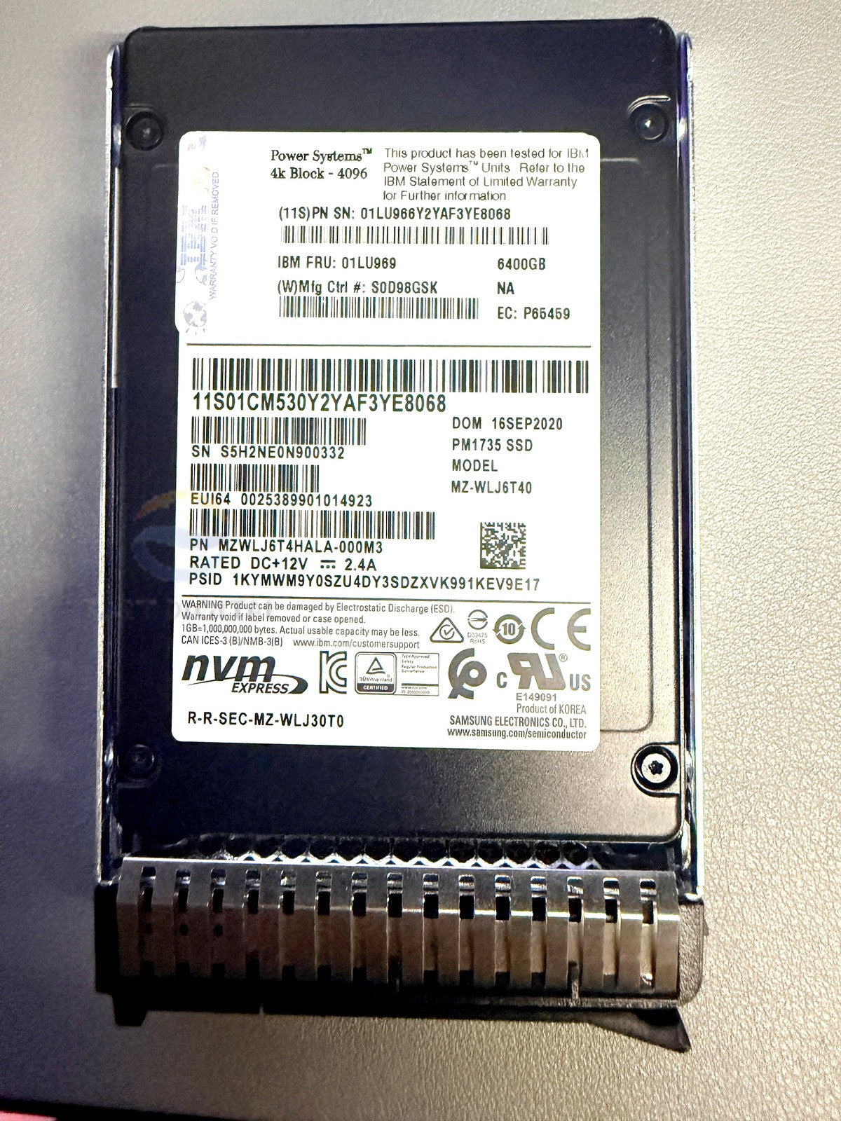 MZ-WLJ6T40 IBM 01LU969 PM1735 6.4TB MZWLJ6T4HALA U.2 NVMe 2.5" Solid State Drive