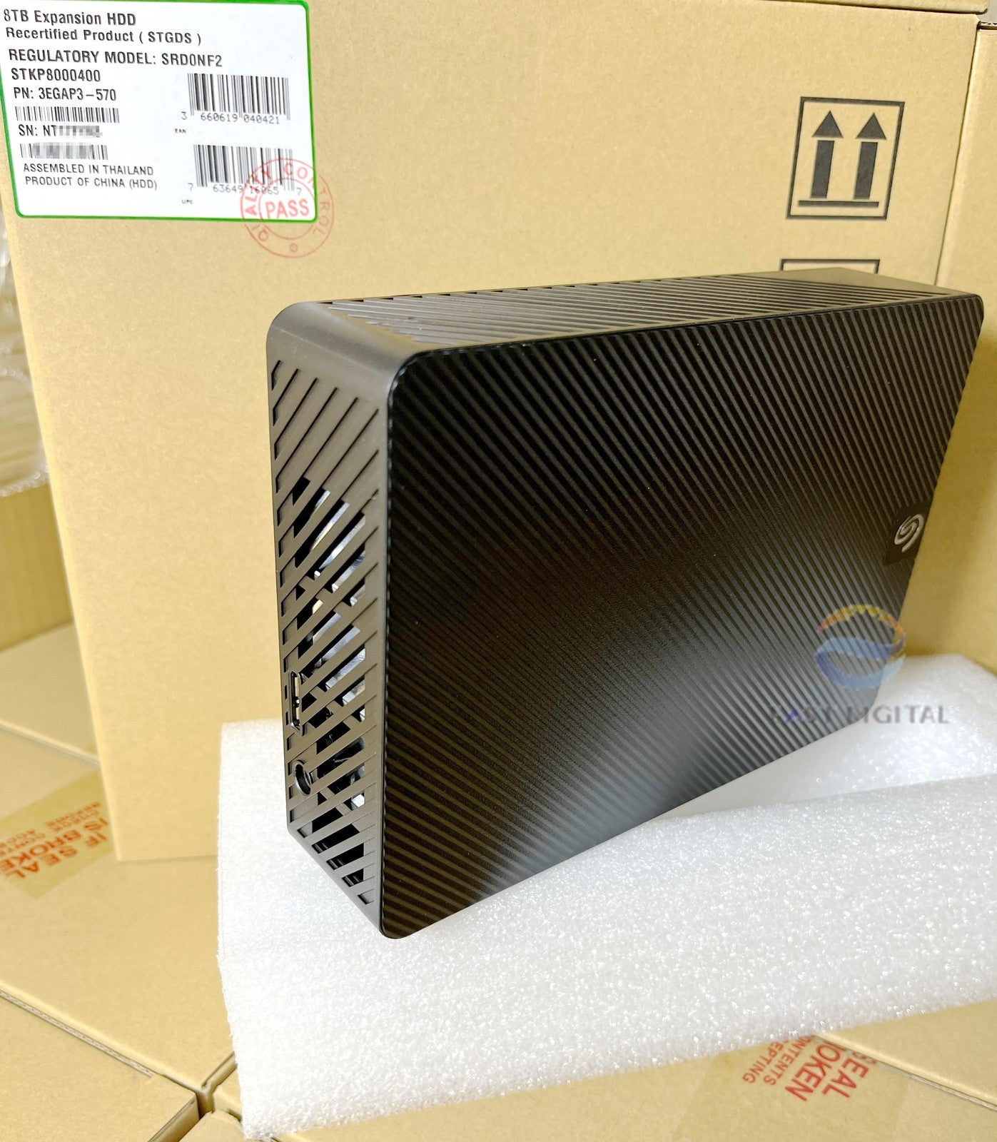 Seagate STKP8000400 8TB Expansion 3.5" USB Hub 3.0 Desktop External Hard Drive