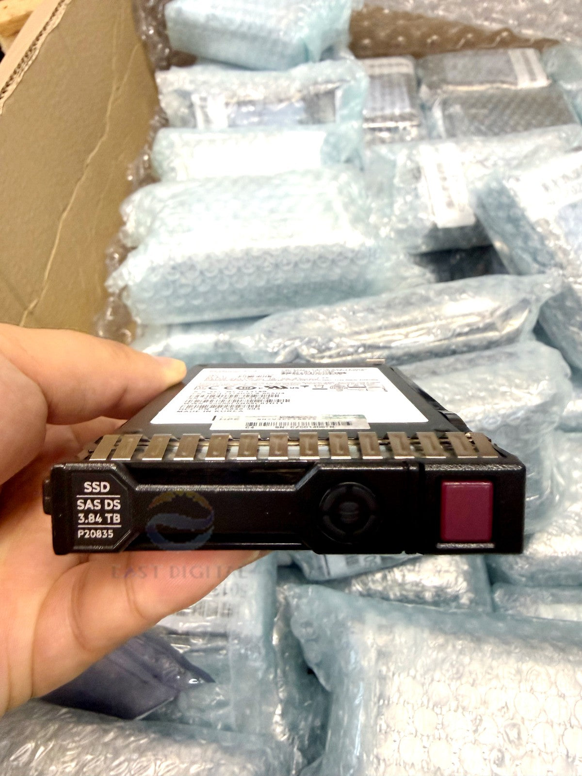 HPE MZ‑ILT3T8B PM1643a 3.84TB SAS 12Gbps 2.5" SFF SSD P15848‑003 P19907-B21