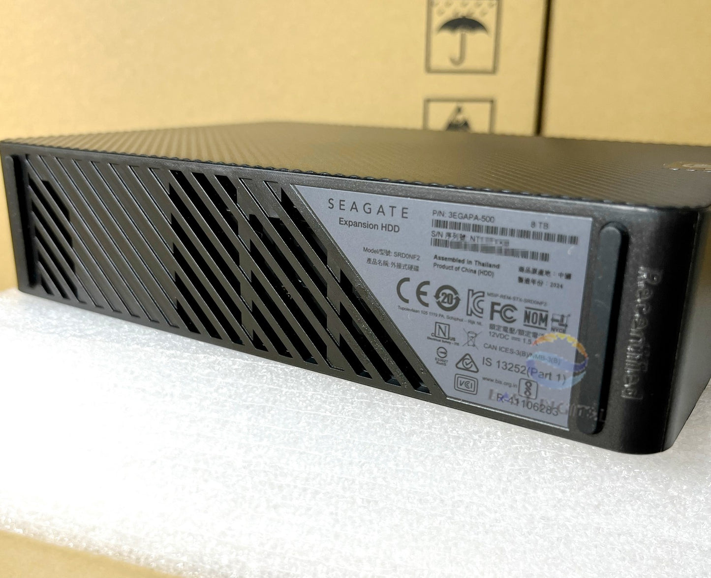 Seagate STKP8000400 8TB Expansion 3.5" USB Hub 3.0 Desktop External Hard Drive