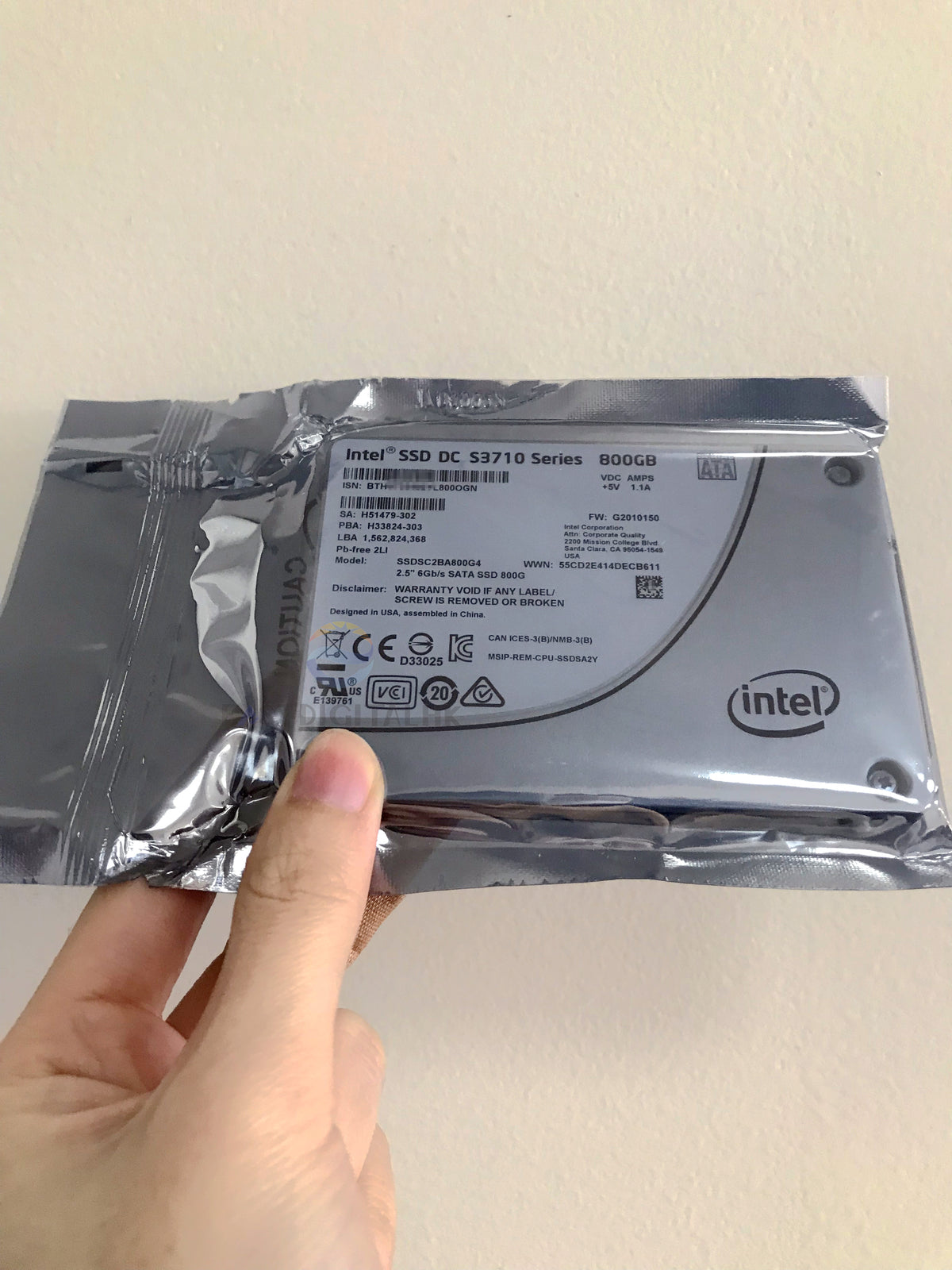 Intel SSD DC S3710 Series 800GB 2.5" SATA 6Gb/s 20nm MLC 7mm SSDSC2BA800G4 New