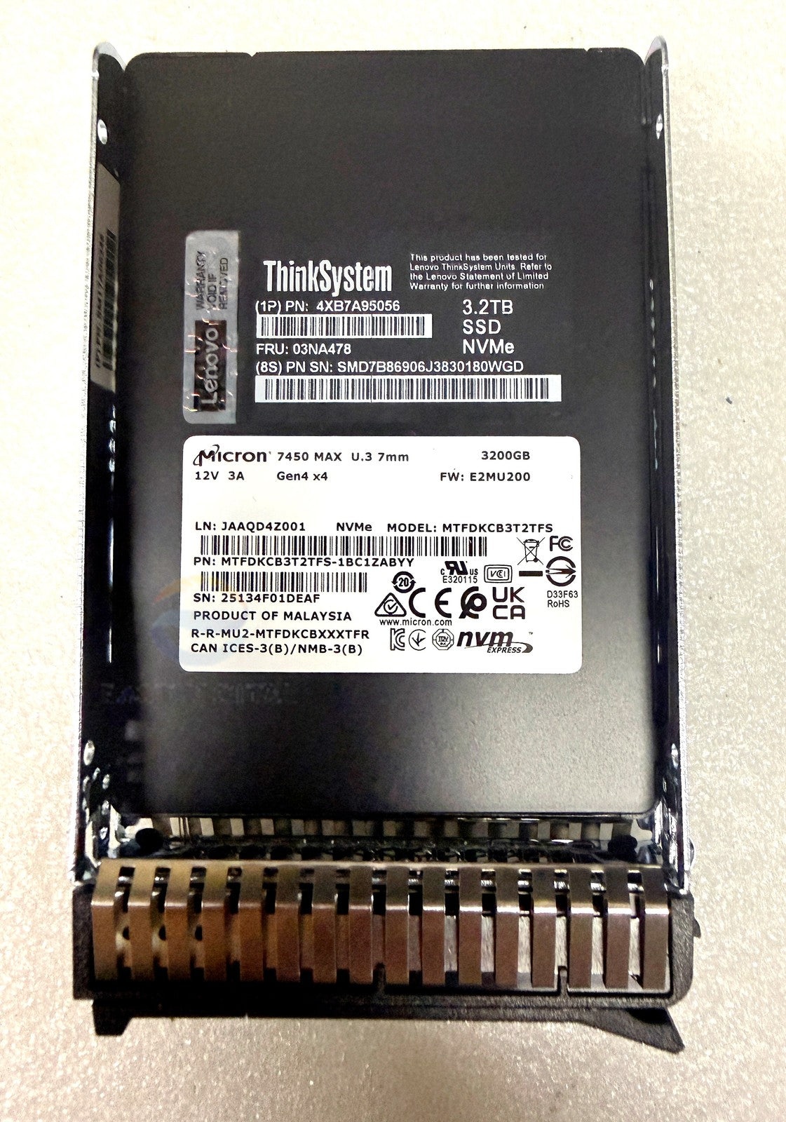 03NA478 4XB7A95056 ThinkSystem Lenovo MTFDKCB3T2TFS 7450 3.2TB U.3 NVMe 2.5" SSD