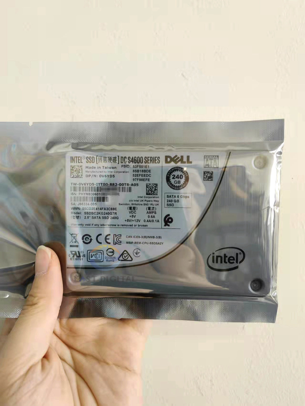Dell 0V6YD5 Intel DC S4600 240GB SSDSC2KG240G7R SATA 2.5" 6G Solid State Drive
