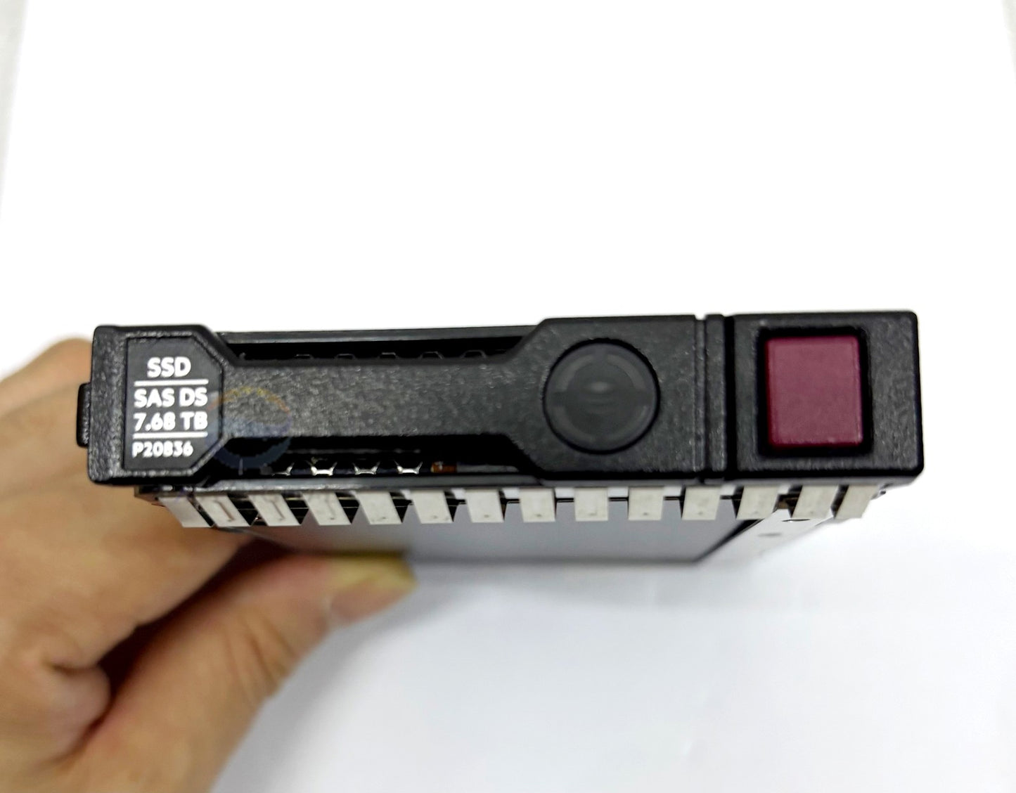 HPE MZ-ILT7T6B PM1643a 7.68TB 2.5" MZILT7T6HALA-00AH3 SAS 12Gbps SSD P15848-004
