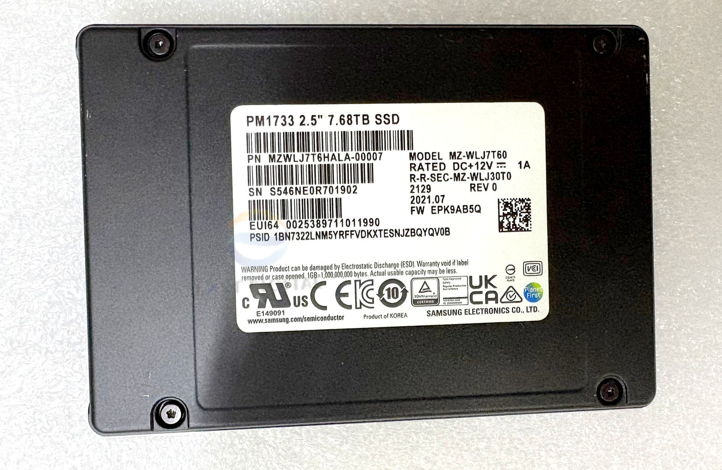 Samsung MZ-WLJ7T60 PM1733 7.68TB 2.5" PCIe 4.0 U.2 6Gbps MZWLJ7T6HALA-00007 SSD