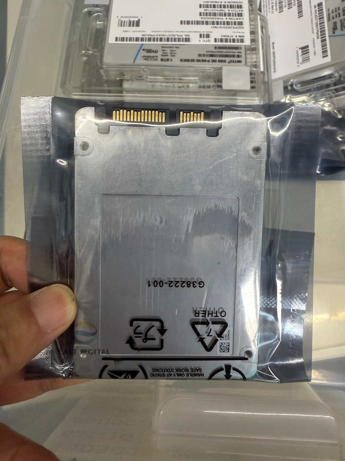 Intel SSD DC S3710 Series 200GB 2.5" SATA 6Gb/s 20nm MLC 7mm SSDSC2BA200G4 New