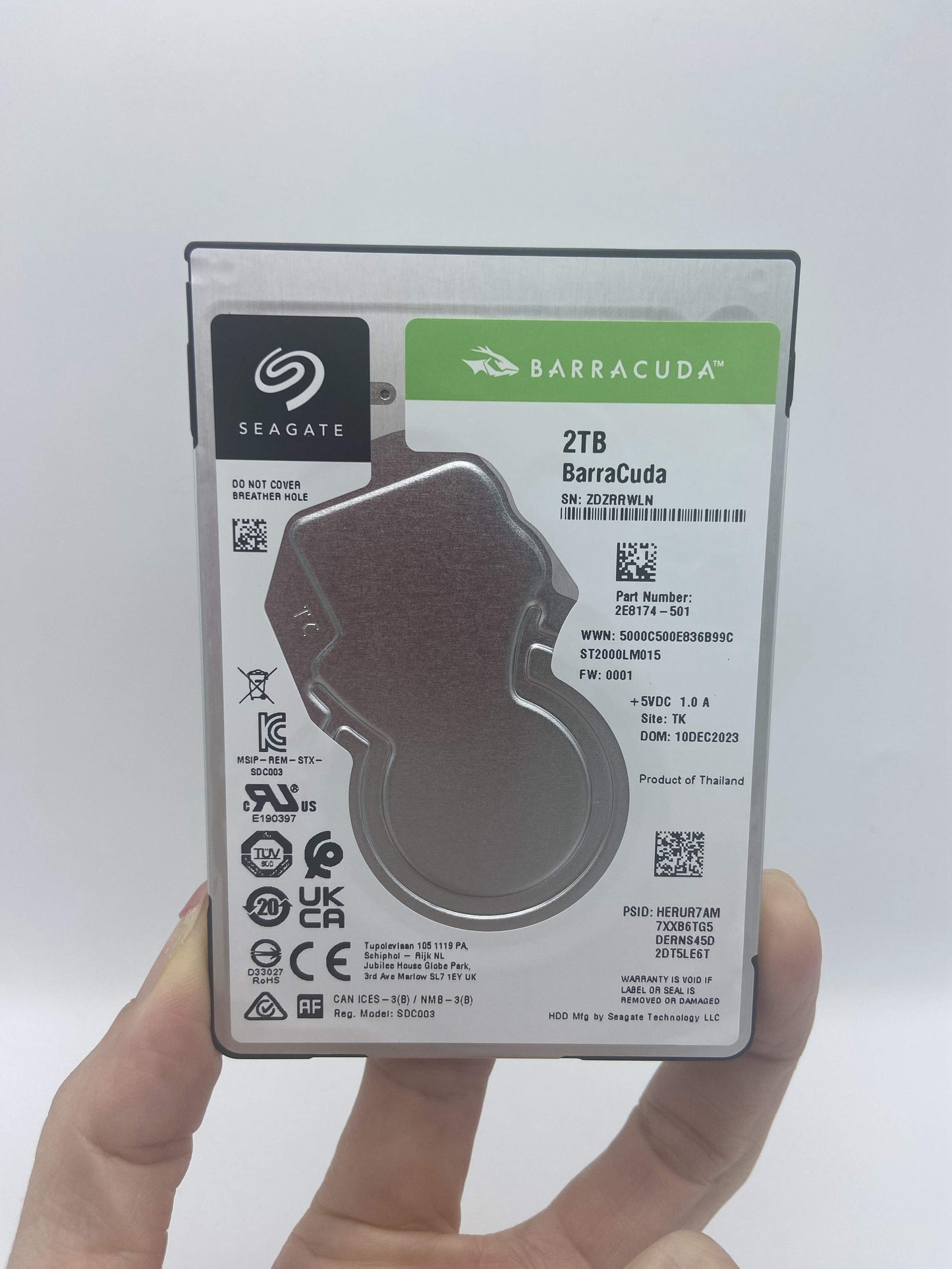 ST2000LM015 2TB Seagate Barracuda 2.5'' SATA 5400RPM 6.0Gbs 128MB Hard Drive New