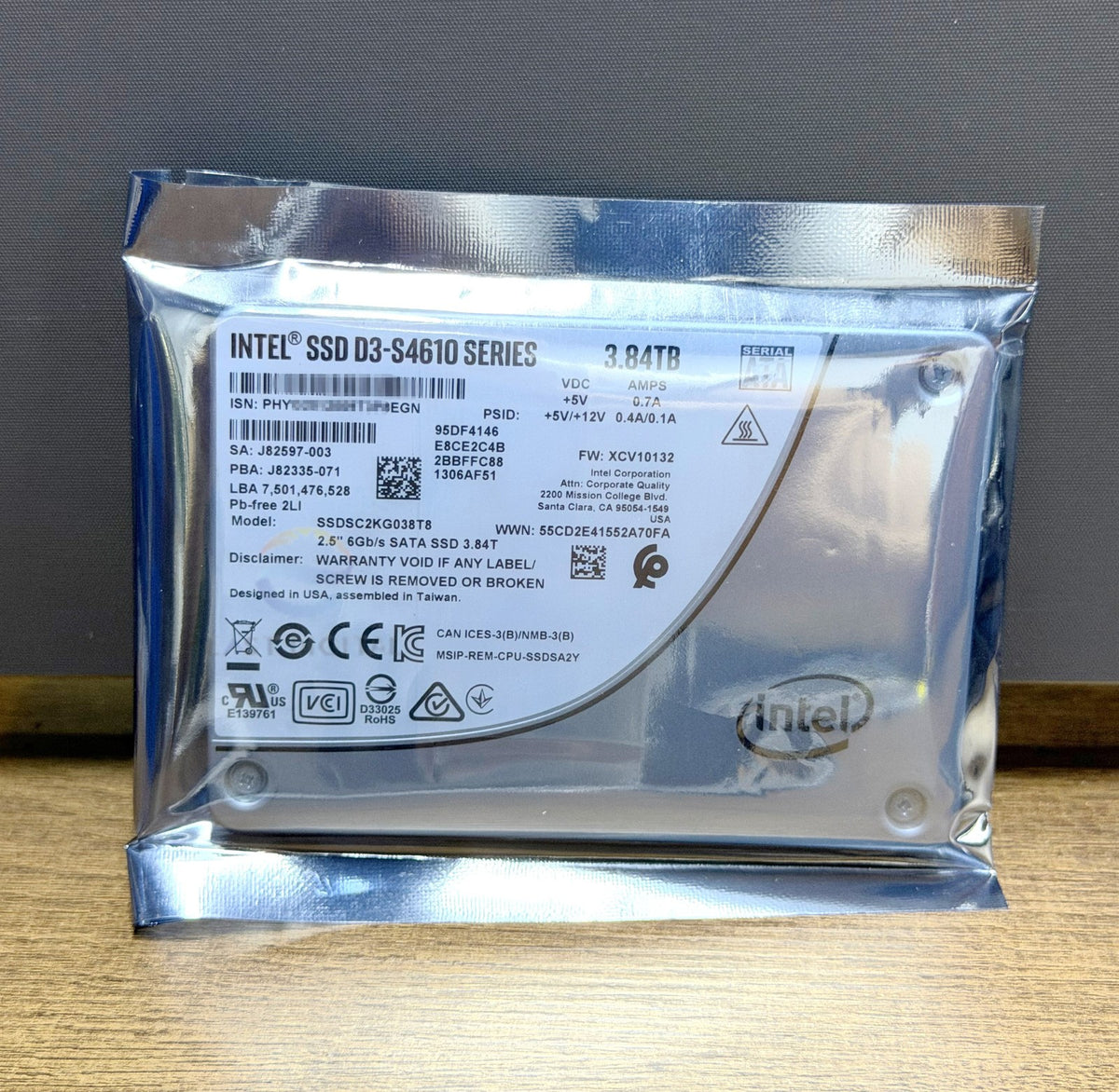 Intel SSDSC2KG038T8 D3-S4610 Series 3.84TB 2.5'' 3D2 TLC 7mm SATA 6Gb/s SSD New
