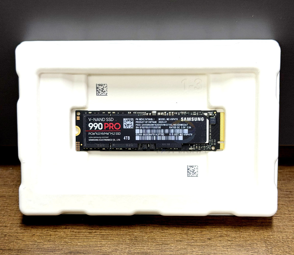 Samsung 990 PRO MZ-V9P4T0 4TB PCIe 4.0 x4 NVMe M.2 2280 Solid State Drive New