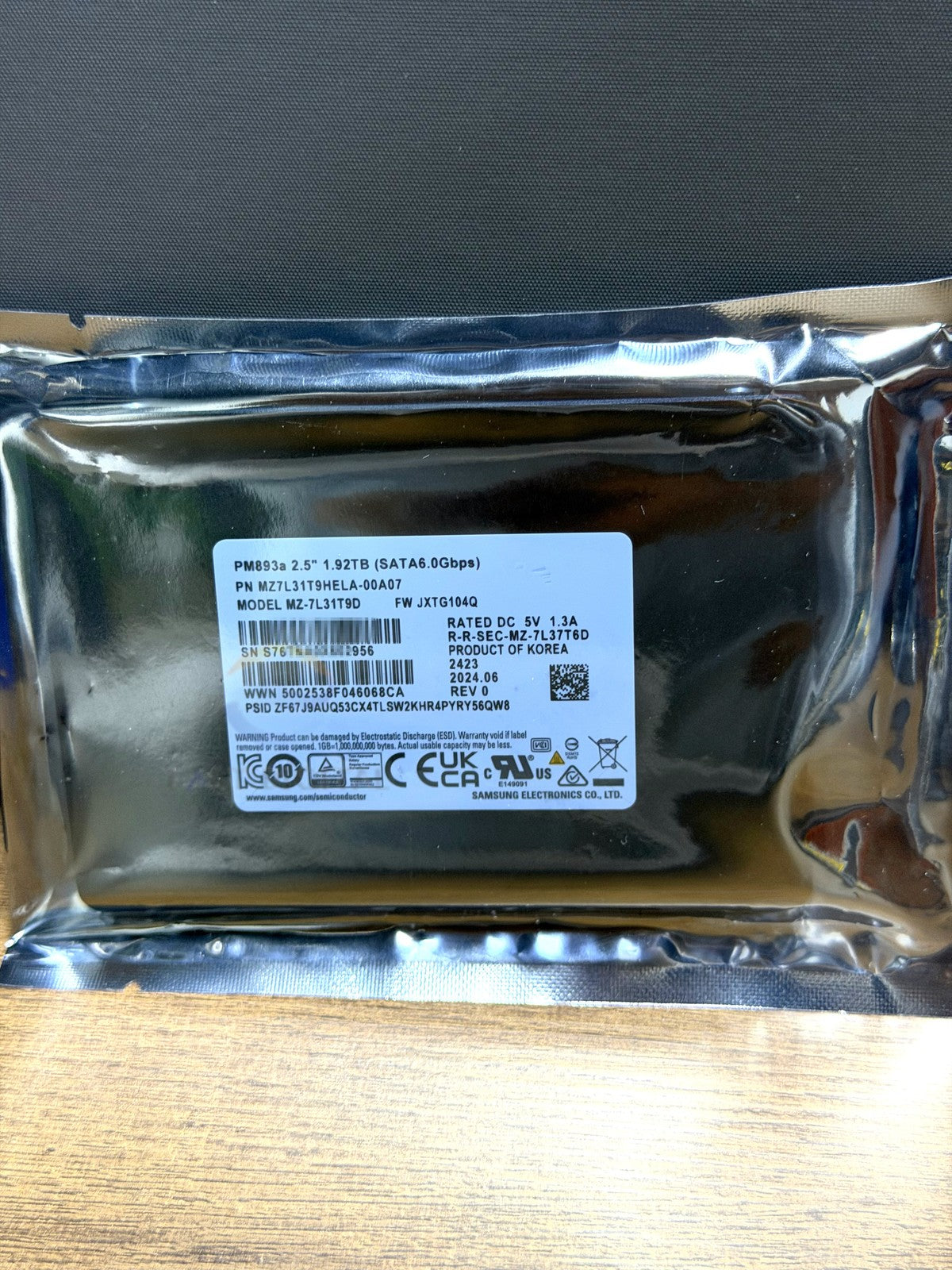 Samsung MZ-7L31T9D PM893a 1.92TB 2.5'' SATA 6Gbps MZ7L31T9HELA-00A07 SSD New
