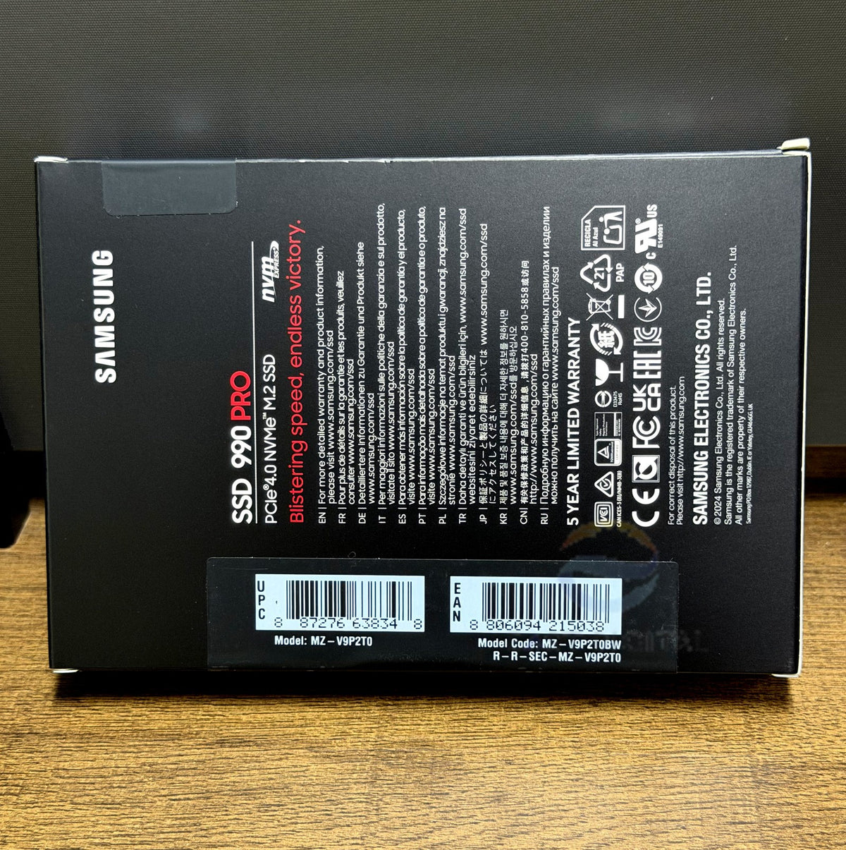 Samsung 990 PRO MZ-V9P2T0 2TB PCIe 4.0 x4 NVMe M.2 2280 Solid State Drive New