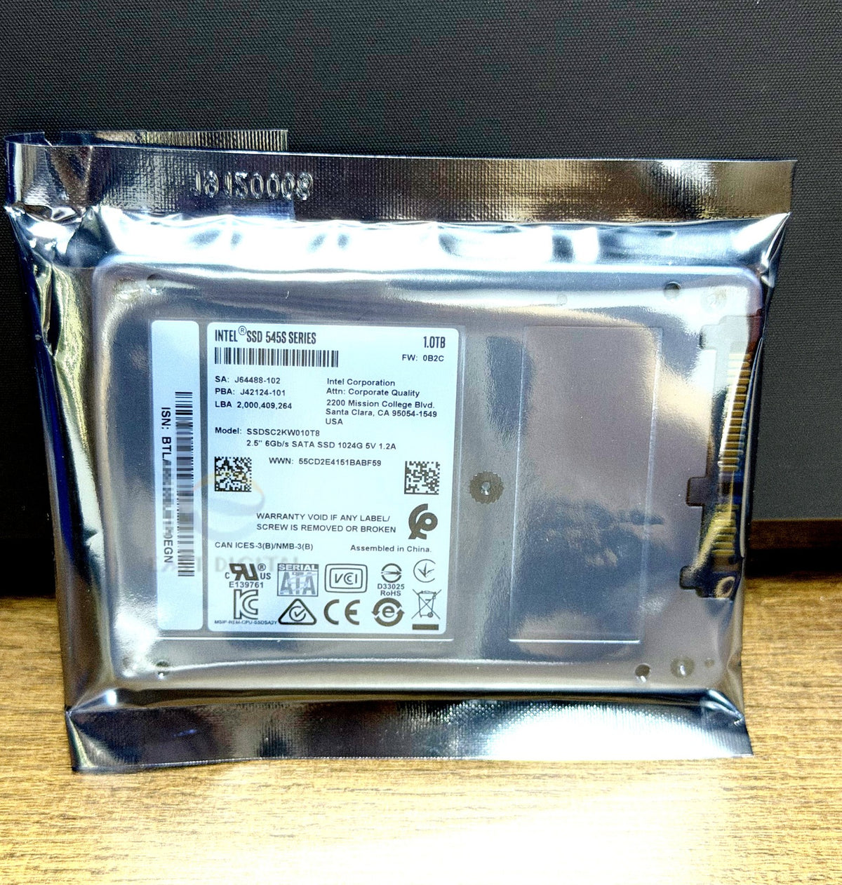 Intel SSD 545S Series 1TB SSDSC2KW010T8X1 6Gb/s 2.5" NAND 3D2 TLC 7mm SATA New
