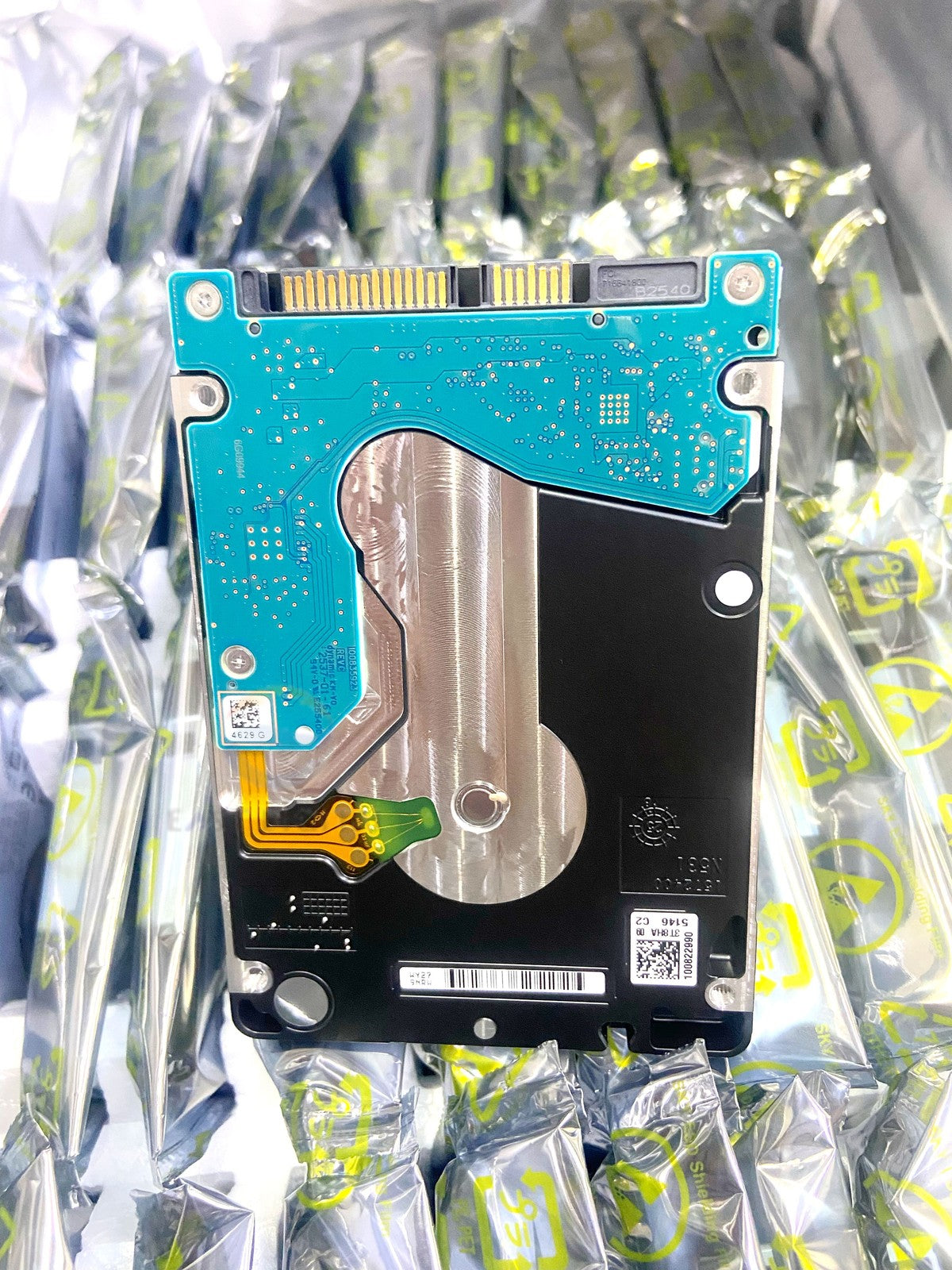 ST2000LM015 2TB Seagate Barracuda 2.5'' SATA 5400RPM 6.0Gbs 128MB Hard Drive New