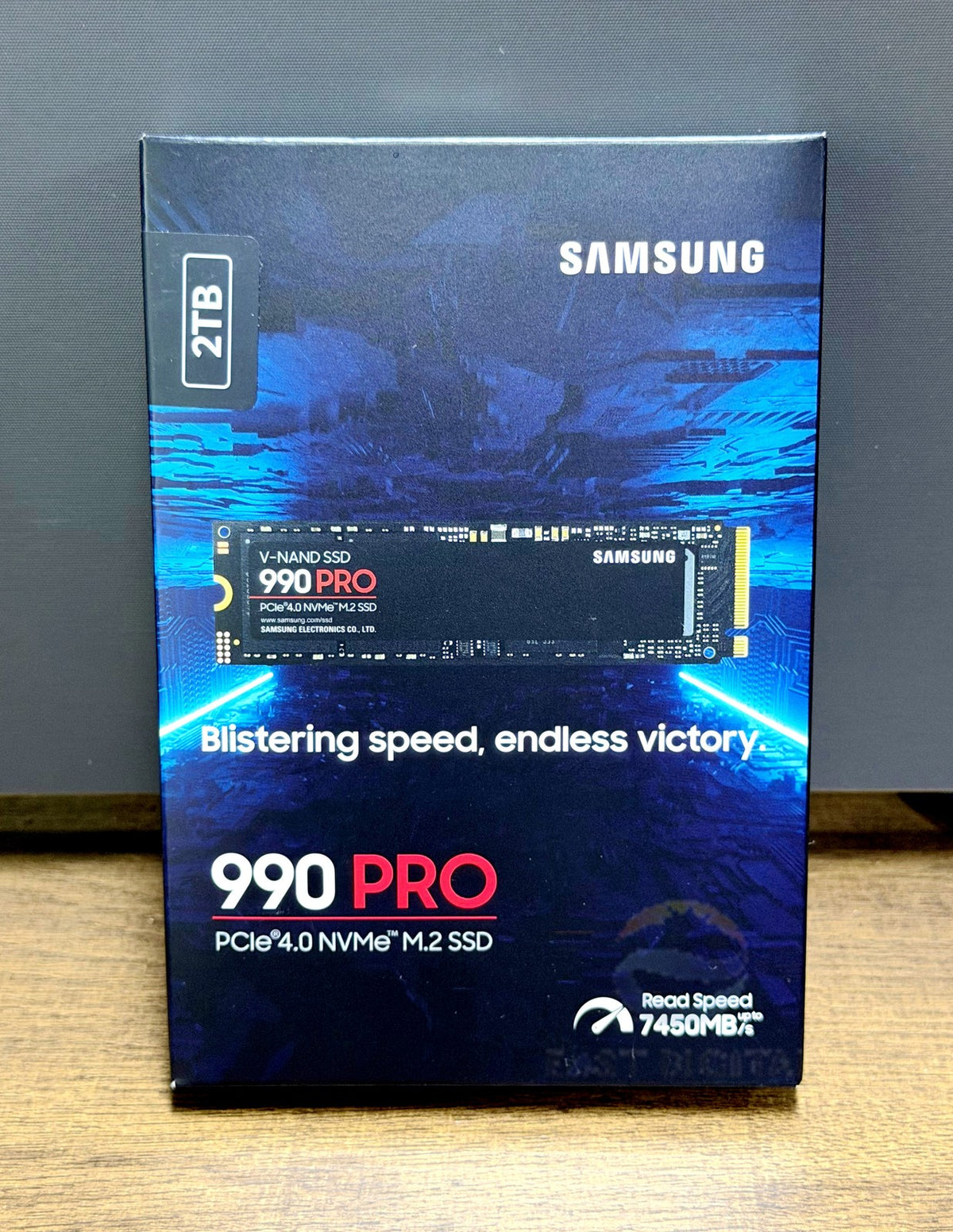 Samsung 990 PRO MZ-V9P2T0 2TB PCIe 4.0 x4 NVMe M.2 2280 Solid State Drive New