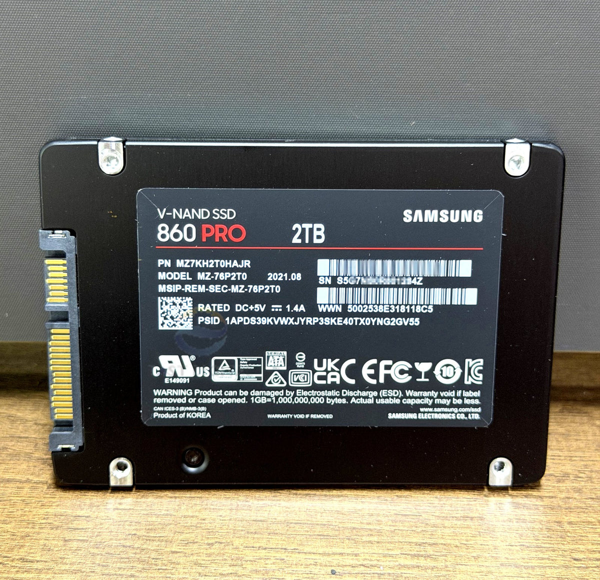 MZ-76P2T0 Samsung 860 PRO 2TB 2.5'' SATA 6Gbs MZ7KH2T0HAJR Solid State Drive New